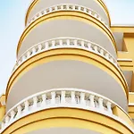 De Adeje 3* أذيخي