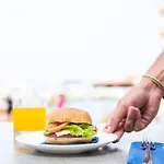 De Adeje فندق 3*