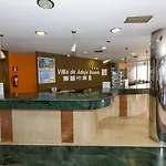 De Adeje 3* أذيخي