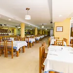 De Adeje فندق أذيخي