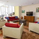 De Adeje فندق أذيخي