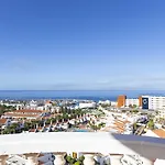 De Adeje فندق أذيخي